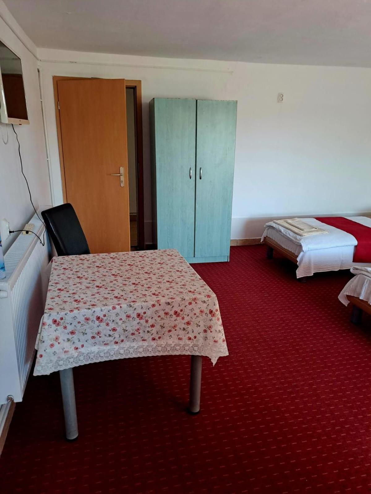 Hotel Mya Бистрица Номер фото